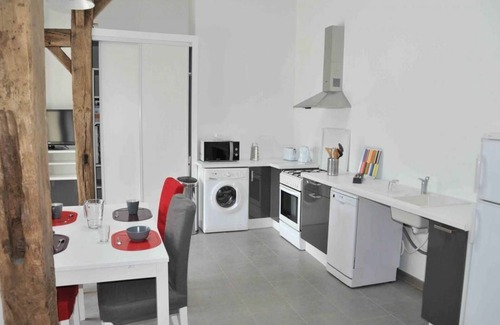 Soullans Cottage | Accessible Gîte with Pool, Spa & Fishing - Soullans Retreat