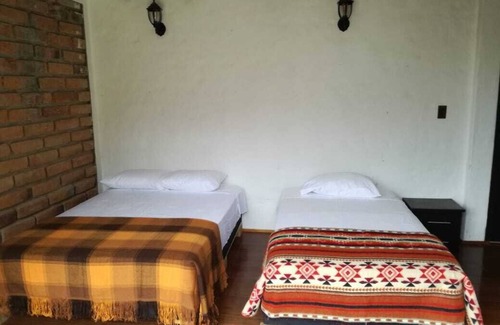 Apuela Cabin | Accommodation in Intag - Ecuador. Cloud Forest/Cloud Forest.