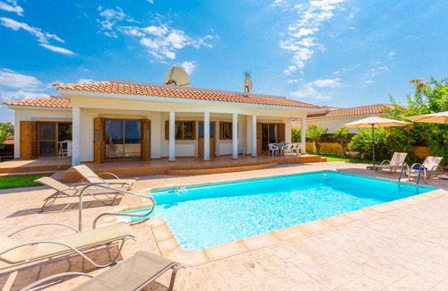 Polis Villa | Achilles Beach Villa: Large Private Pool, Walk to Beach, Sea Views, A/C, WiFi, Car Not Required - 2050