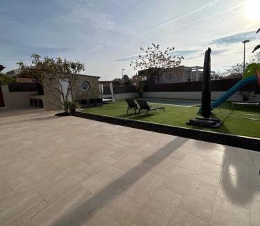 Vilanova I la Geltru House | Acogedora casa con piscina y 3 dormitorios