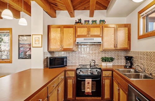 Nambe Pueblo House | Acoma - Close to Santa Fe Opera and Four Seasons