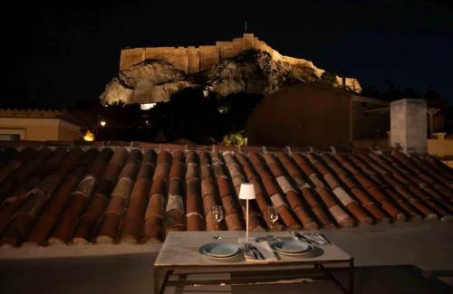 Plaka House | Acropolis Neoclassic Elegance