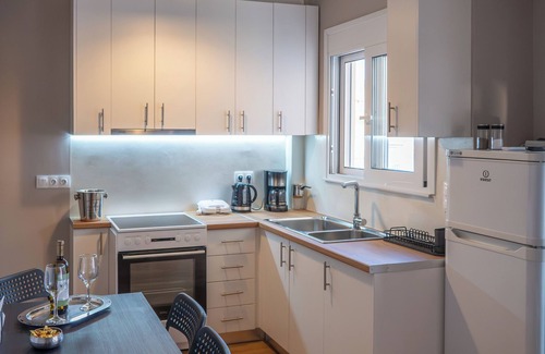 Petralona Apartment | Acropolis Terrace view apartment