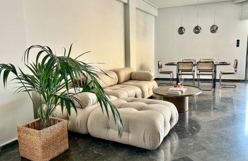 Pangrati Apartment | Acropolis-View Penthouse, Haute Athenian