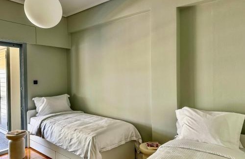 Pangrati Apartment | Acropolis-View Penthouse, Haute Athenian