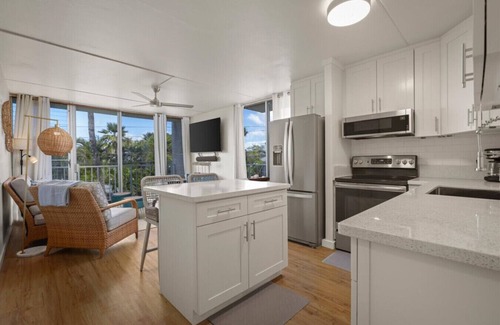 Puako Condo | Across from the Beach - Sunsets, Ocean and Turtles