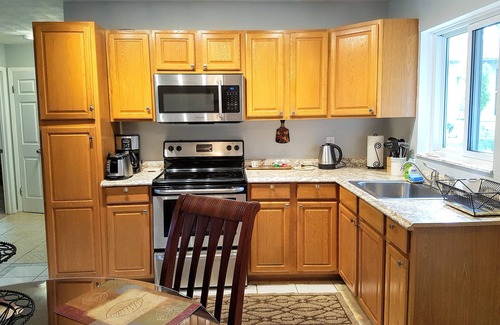 Warm Mineral Springs House | ACROSS FROM WARM MINERAL SPRING