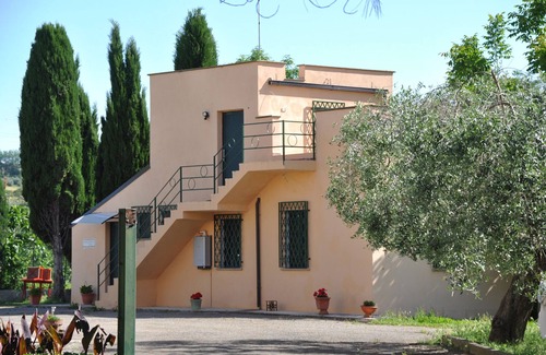 Collecorvino House | Adamasseria Pescara Abruzzo - CATERINA house 1 double +2 singles
