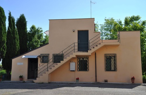 Collecorvino House | Adamasseria Pescara Abruzzo - CATERINA house 1 double +2 singles