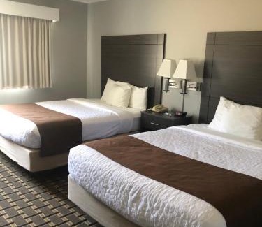 Adams Hotel | Adams Inn and Suites