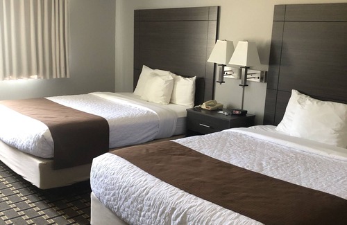 Adams Hotel | Adams Inn