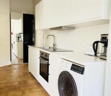 Aalborg Apartment | aday - Aalborg mansion - Open bright apartment with garden