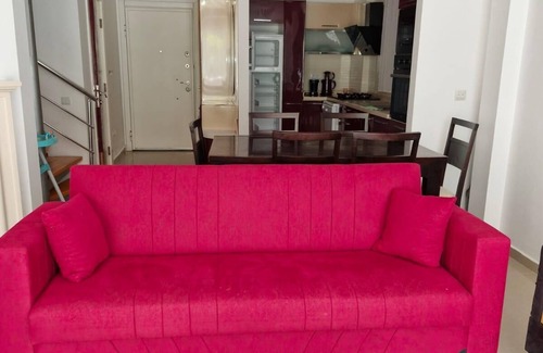 Karaoz Villa | Aden's Villas J3