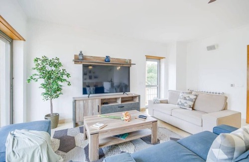 Cascais House | Admiral House Estoril by Portugal Portfolio