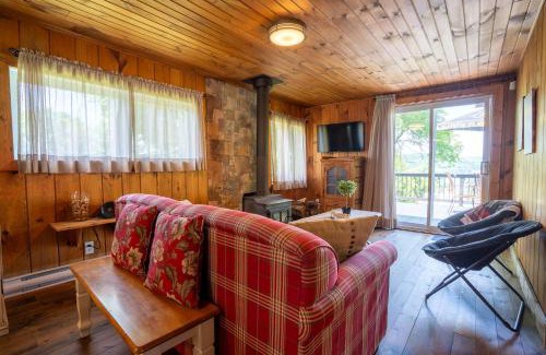 Saint-Gabriel Ski Chalet | Adventure near Lake Maskinonge - Boise du Lac