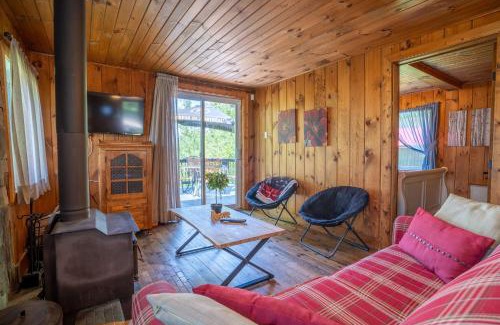 Saint-Gabriel Ski Chalet | Adventure near Lake Maskinonge - Boise du Lac