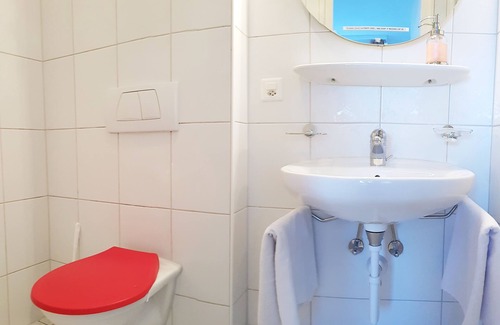 Unterseen Hotel | Adventure Guesthouse