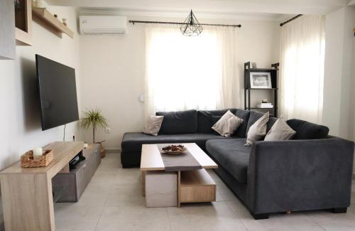 Agios Konstantinos House | Aelia Summer House