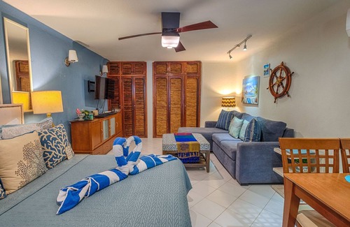 Akumal Cabin | Affordable and Beautiful Studio on Half Moon Bay!