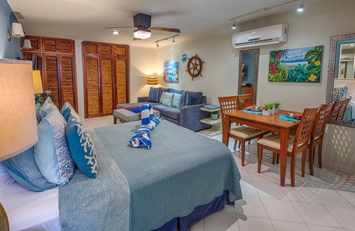 Akumal Cabin | Affordable and Beautiful Studio on Half Moon Bay!