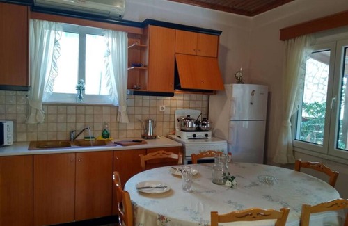 Kalamitsi House | Aggelos House in Kalamitsi