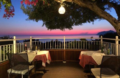 Agios Gordios Apartment | Agios Gordios Stevens on the hill