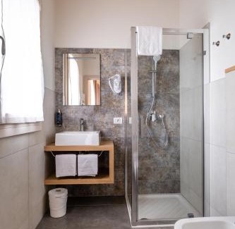 Tarzo House | Agriturismo al Comarel