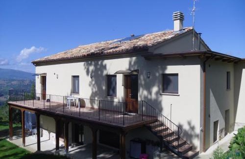 Smerillo House | Agriturismo Amargi