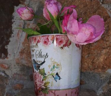 Politiko House | Agrompelo House