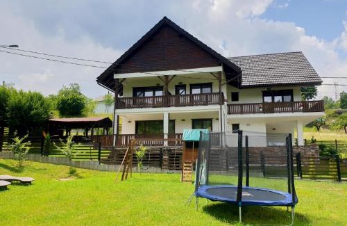 Rodna Villa | Agropensiunea turistică La Rusu