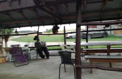 gmina Kije House | Agrowczasy Nad Stawem - Plus strefa jacuzzi przy domu z jedną sypialnią