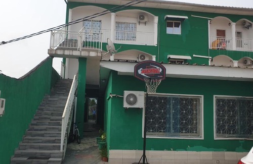 Komo-Mondah Apartment | Aimé Anaïs