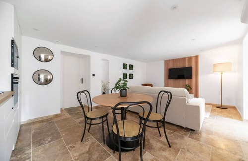 Cœur de Ville Apartment | Air-cond and designer apartment with terrace