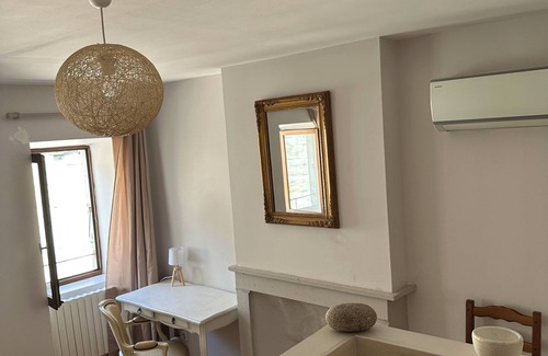 Largentiere House | air-conditioned and renovated medieval village house - free wifi