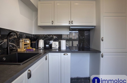 La Californie Apartment | Air-conditioned apartment in the Carras district close to the sea