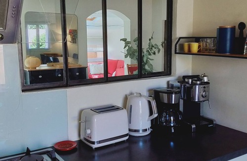 Le Pontet Villa | Air-conditioned villa with garden and pool near Avignon