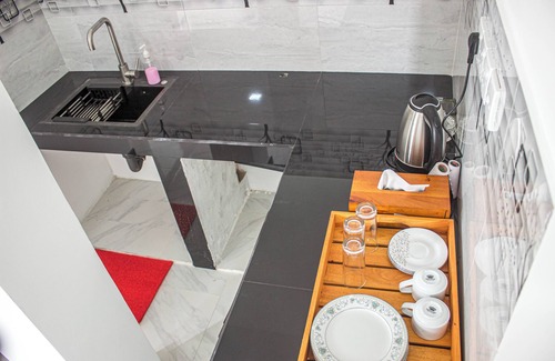 Andiambalama House | “Airport and Paddy View Homestay — your second home near the airport.”