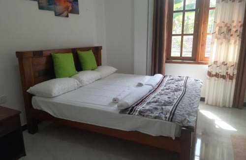 Andiambalama Apartment | Airport and Paddy View Home Stay