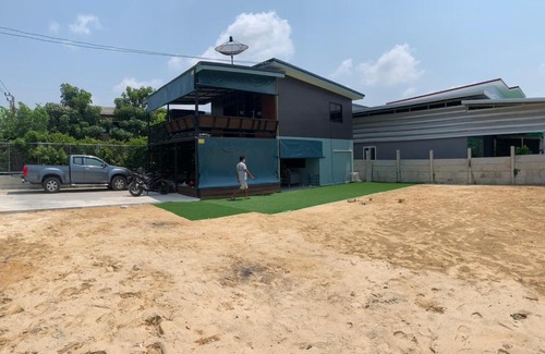 Khum Thong Villa | Airport Pool Villa