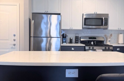 Lakeview Apartment | Airway Oasis at Dulles ~ Near IAD!