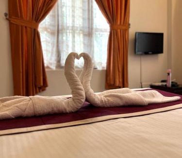 Anakkara House | Aishwarya Residency and cafeteria