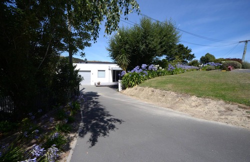 Akaroa Cottage | Akaroa Delight - Akaroa Holiday Home