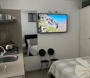 Chosica Apartment | Albano Habitación con cocina y baño