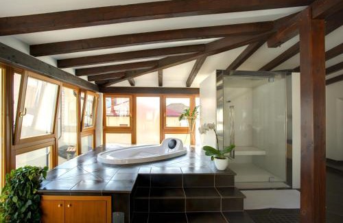 Treppo Carnico Hotel | Albergo Cristofoli