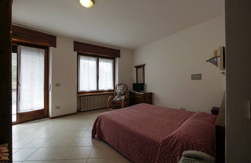 Ponte nelle Alpi Hotel | Albergo De March