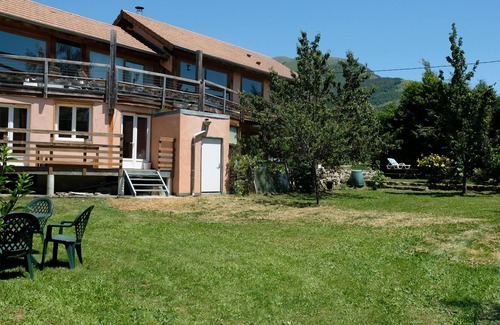 La Roche-des-Arnauds House | Albiréo a beautiful mountain gite in a peaceful hamlet