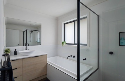 Thurgoona House | Albury Funk Summary: