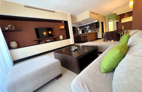 Downtown Apartment | Aldea Thai by AR Vacations