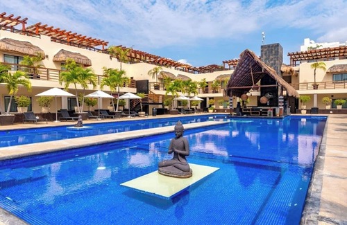 Downtown Apartment | Aldea Thai by AR Vacations