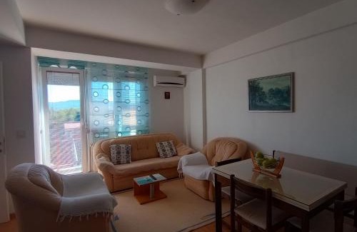 Struga Apartment | Aleandro Lakeview Apartment